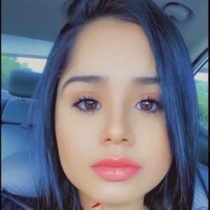 Meet your Posher, Stephany